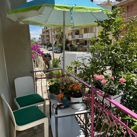 A Due Passi Dal Mare